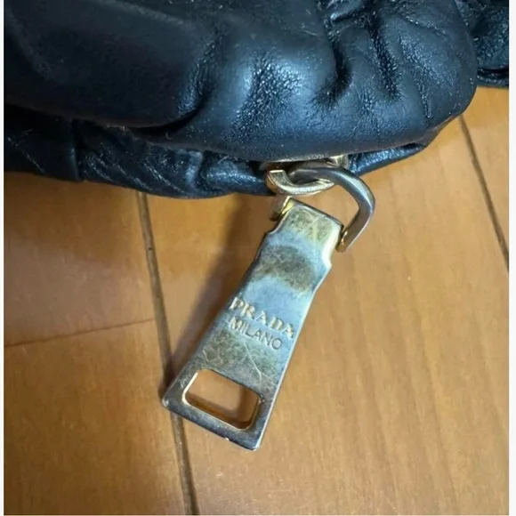 PRADA Bow Zip Clutch Bag Leather Black Nappa Antique - Picture 6 of 11